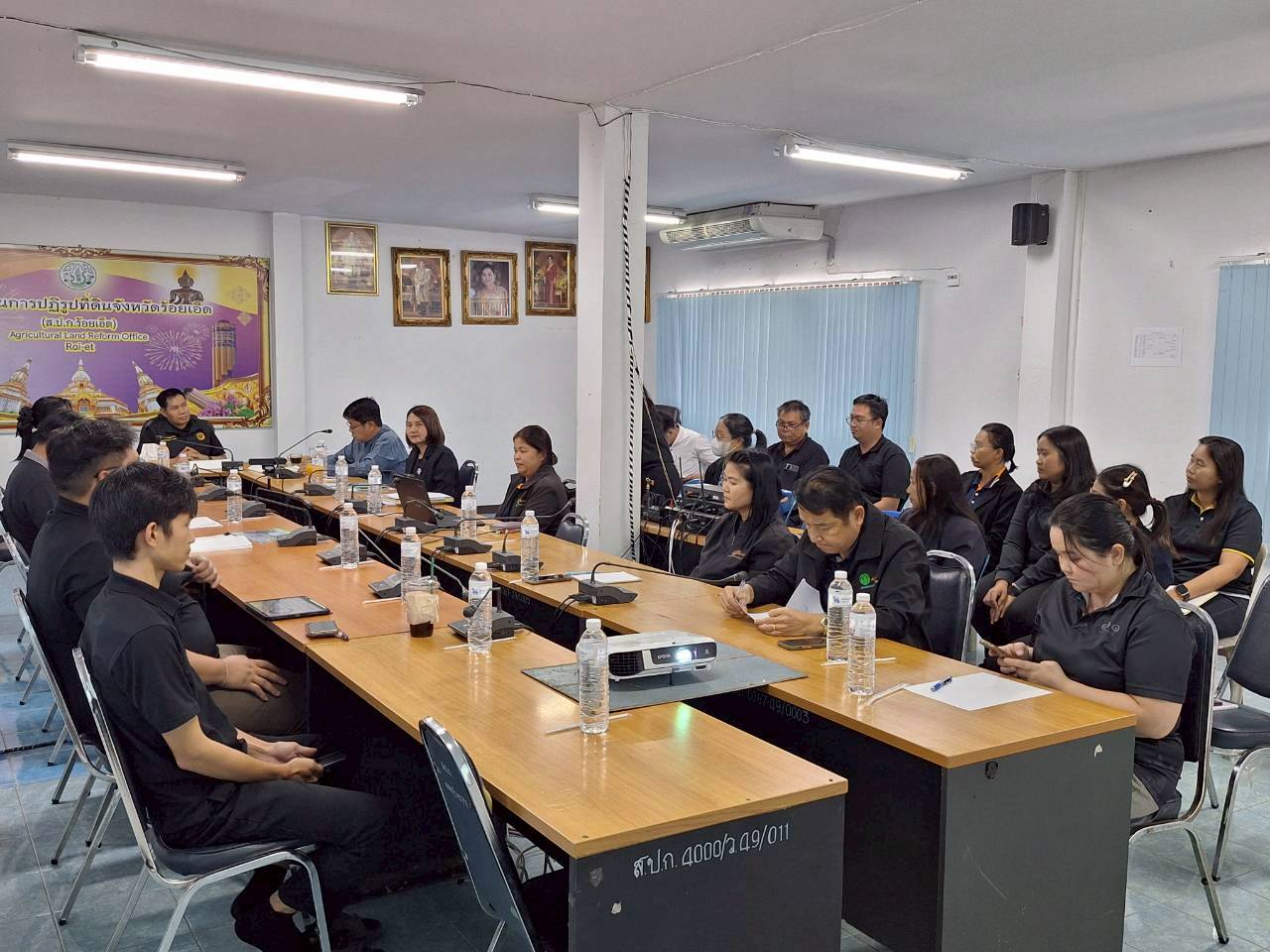 title - ผู้ตรวจราชการ ส.ป.ก. ร่วมประชุมคณะกรรมการจัดงานวันคล้ายวันสถาปนา ส.ป.ก. ครบรอบ 51 ปี ครั้งที่ 2/2569 และคณะทำงานจัดกิจกรรม 51 ปี ส.ป.ก. และประชุมตรวจราชการและติดตามความก้าวหน้าผลการดำเนินงานตามแผนการตรวจราชการของผู้ตรวจราชการสำนักงานการปฏิรูปที่ดินเพื่อเกษตรกรรม ประจำปีงบประมาณ พ.ศ. 2569 รอบที่ 1 เขตตรวจราชการที่ 12 จังหวัดร้อยเอ็ด 